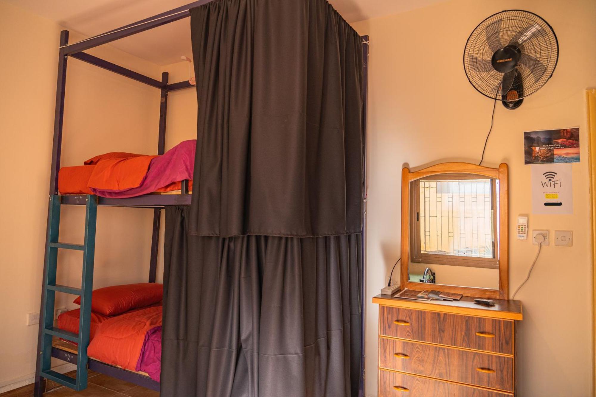 Extra Traveller Hostel Akaba Kültér fotó