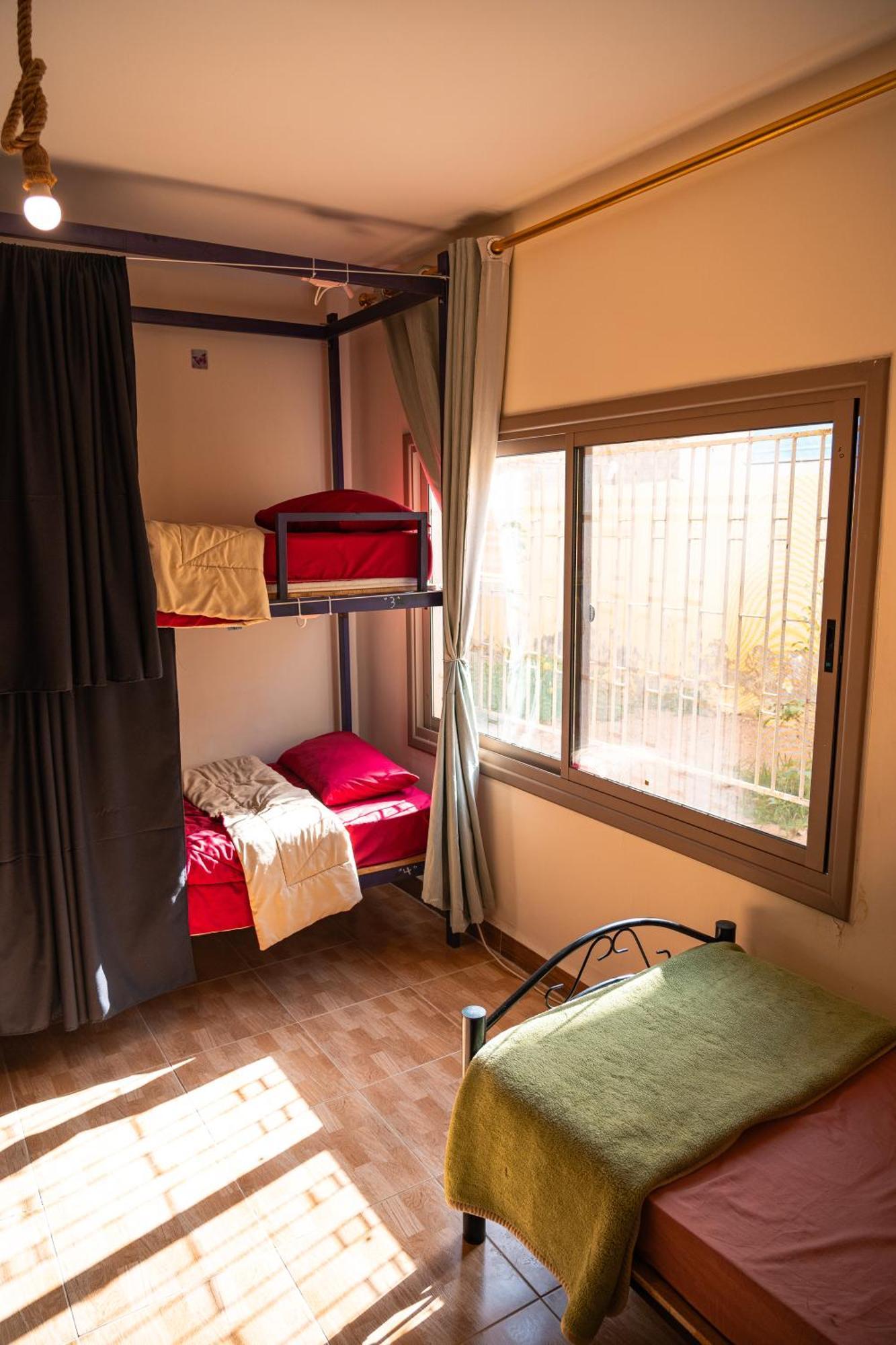 Extra Traveller Hostel Akaba Kültér fotó